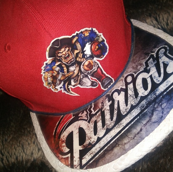 Meet your Posher, Chiniwins - Picture 1 of 2